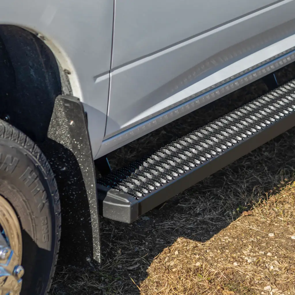 Grip Step 7" x 114" Aluminum W2W Running Boards, Select Ford F250, F